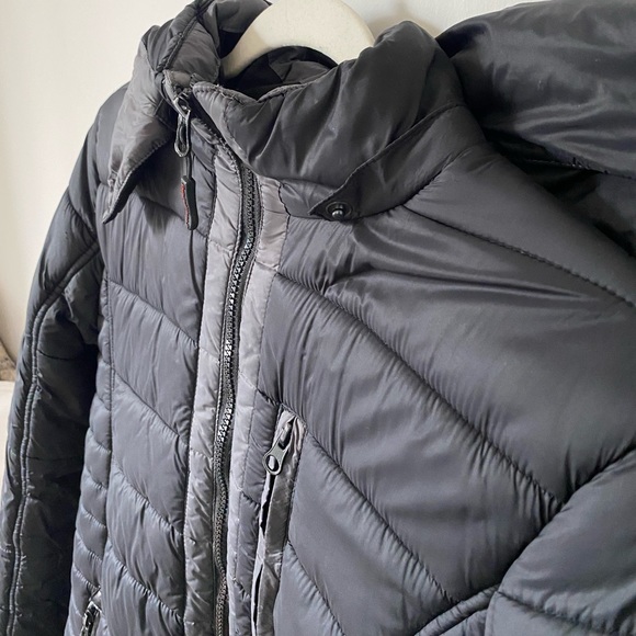 Black Jacket w/ Removable Hood - Picture 1 of 3